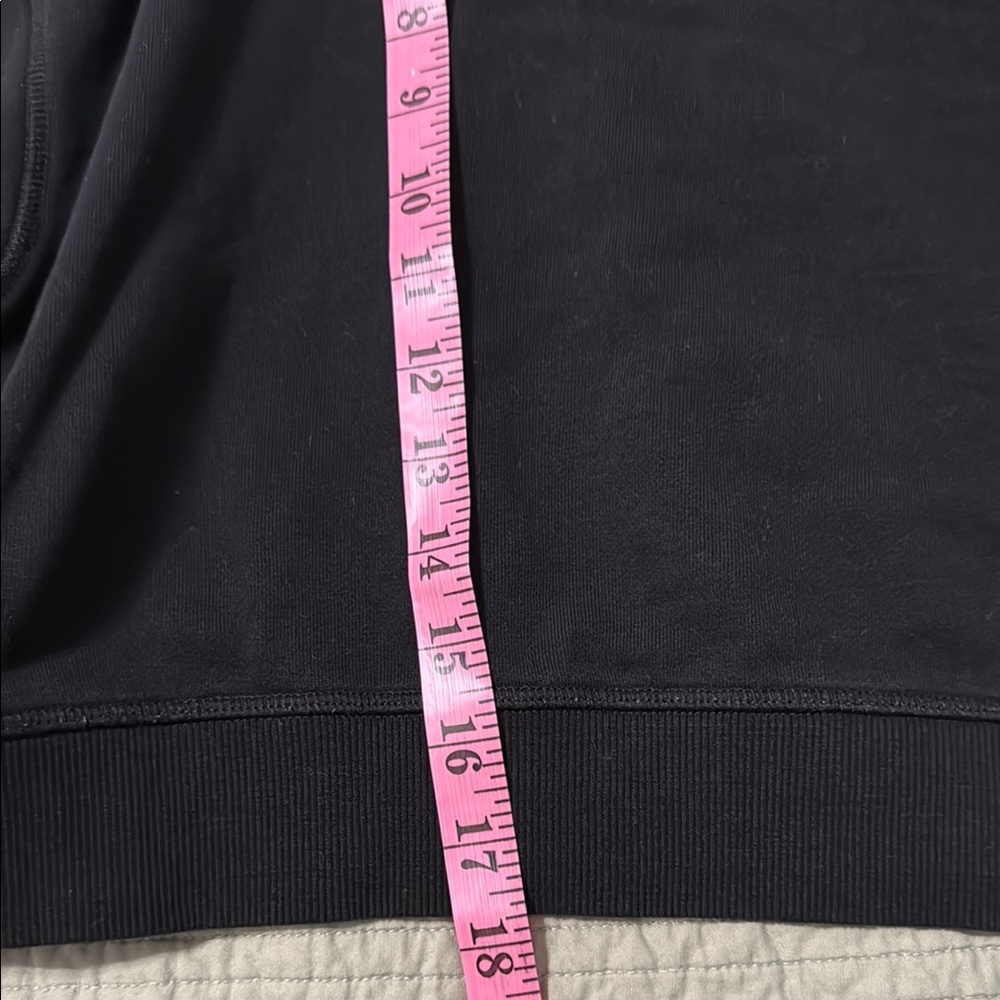 Monat Women's Black Cropped Sweatshirt - Picture 5 of 8